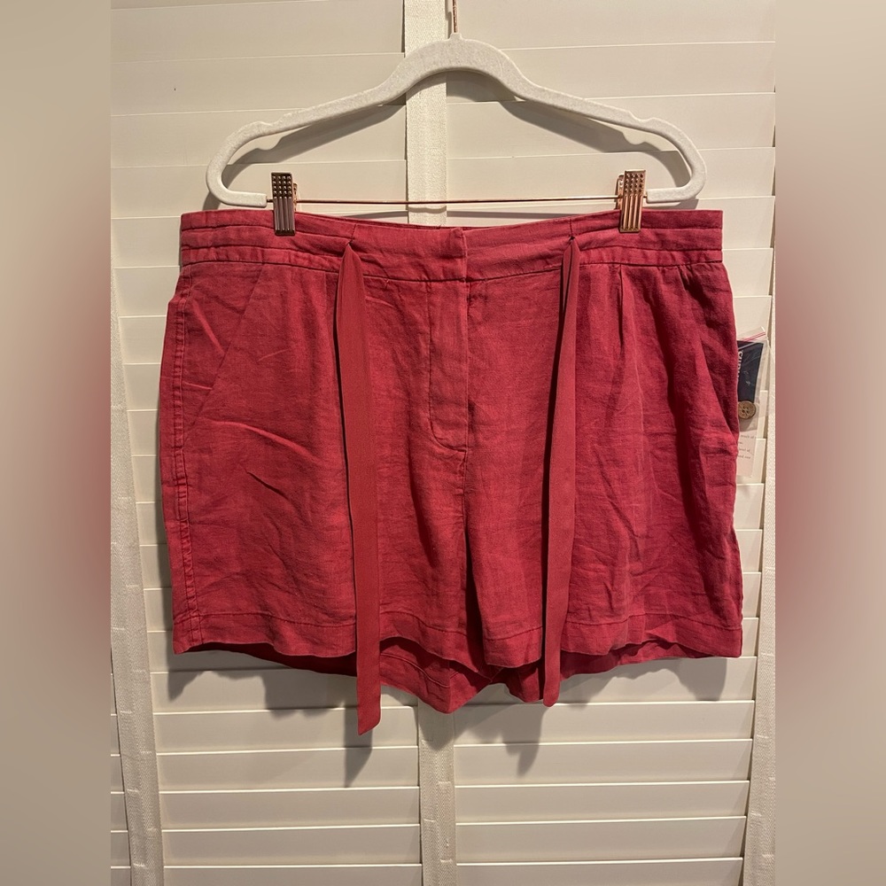 NWT Artisan NY Red Linen Shorts, Size 12
